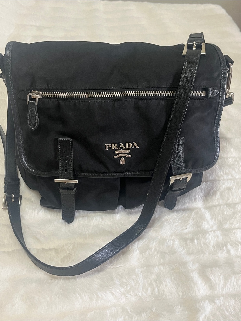 PRADA Authentic Vintage Genuine Black Nylon/ Saffiano Tessuto Messenger Crossbod